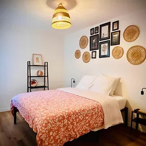 Appartement 40m2-air Conditioning-elevator-underground Parking-self Checkin! Climatise 40m2-ascenseur-parking Souterrain -arrivee Autonome, Avignon